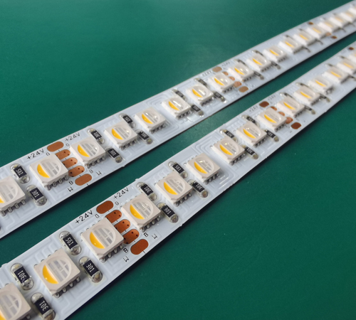 新しい到着 2: 高品質 RGBW LED ストリップ ライト 120leds プロジェクト照明器具。